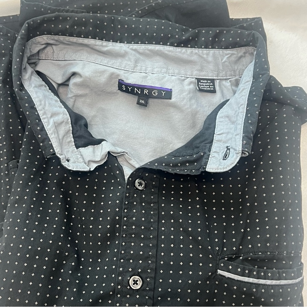 Synrgy Black Polka Dot Button-Up Shirt size 3XL